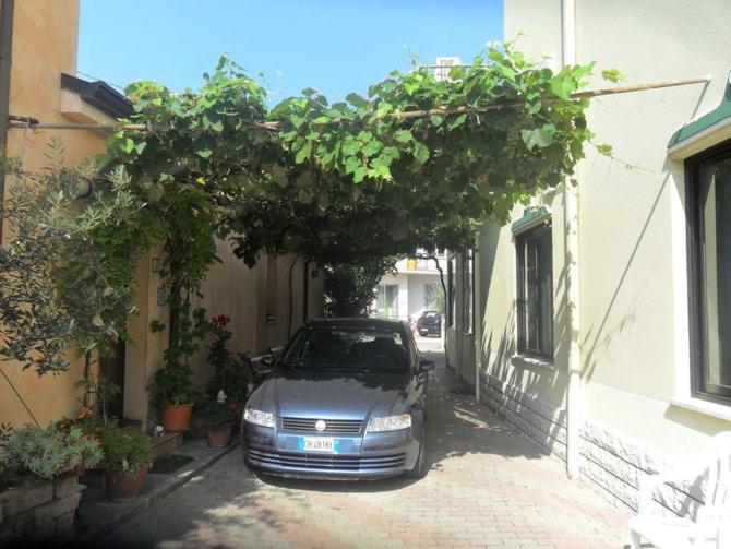 Albergo Villa-Brandi --- Pensione Completa --- Bellaria-Igea Marina Esterno foto